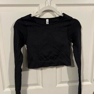 Black Long Sleeve Crop Top